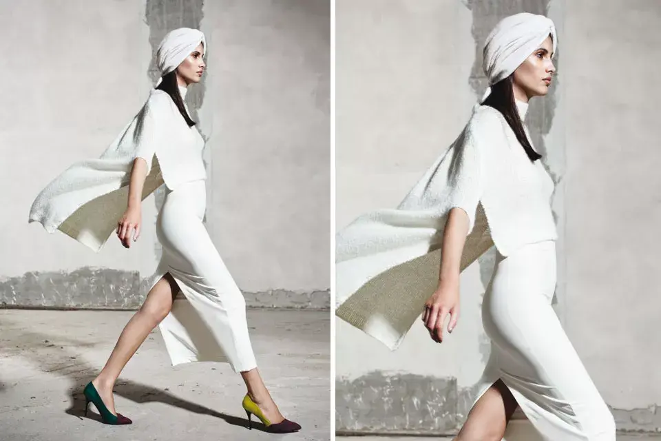 Capa tejida y falda tubo (Blackmamba), Stilettos combinados (Valdez) y turbante (Retro Boutique)