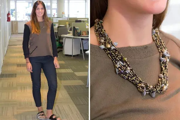 ¡Arriba los accesorios! ¿Qué opinás de este collar? Lo podés usar para el día o la noche, dependiendo del outfit que elijas