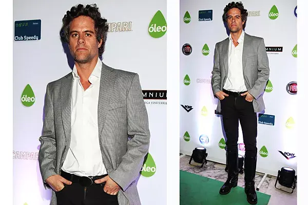 En el evento de Guía Oleo nos encontramos con Mike Amigorena, que está cada día más lindo. Sobre todo cuando deja de lado las polleras que usa para las actuaciones con su banda Ambulancia