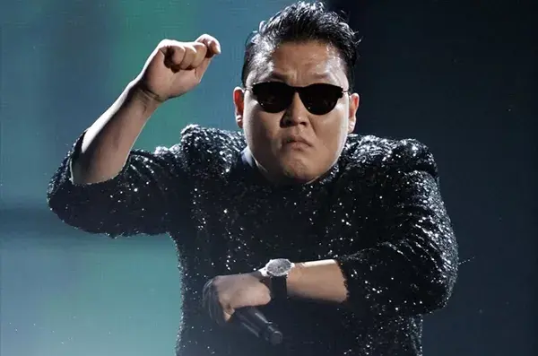 El cantante coreano Psy se hizo millonario gracias a la viralización de su video Gangman Style