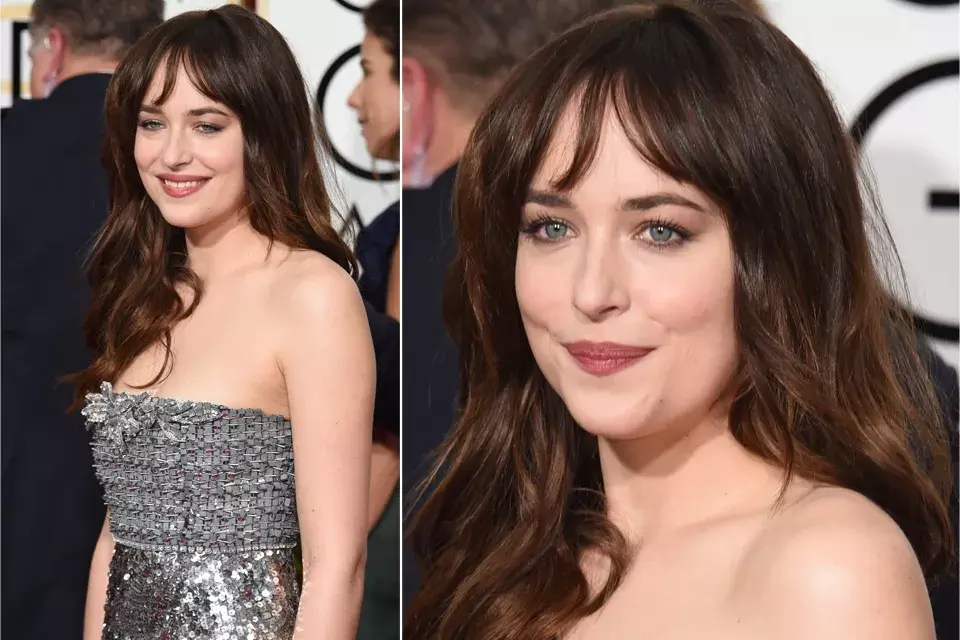 Dakota Johnson, la estrella de 50 sombras de Grey, dejó su pelo suelto, con ondas suaves