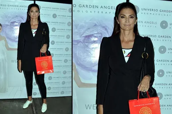 Negro y blanco para Mariana Arias, que pasó por el stand de Universal Garden Angels. Blazer, calzas y zapatos Oxford, ¡muy a la moda!