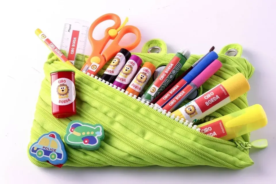 La tienda online Etiquecosas tiene packs de personalizados de etiquetas desde $330