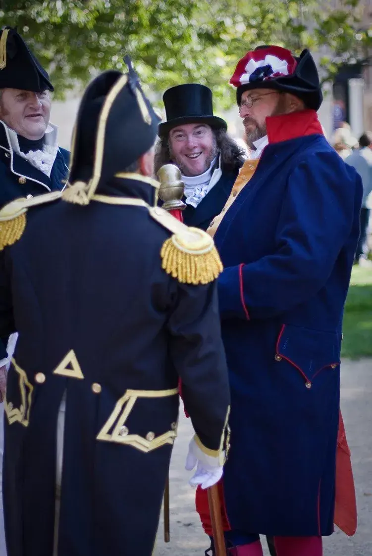 El baile con trajes de época que se realiza cada 22 de junio en Bath para el Jane Austen Festival Regency Costumed Summer Ball