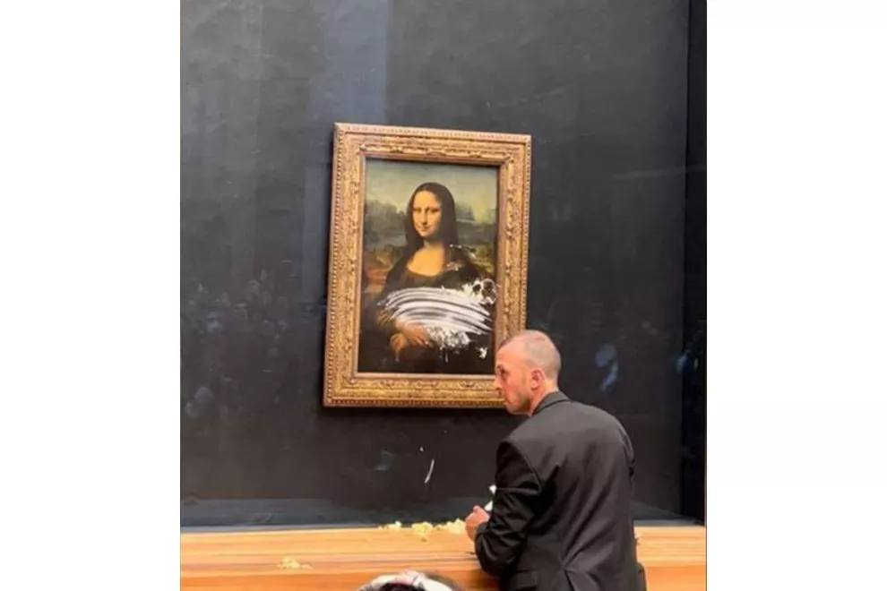 Cómo quedó la Mona Lisa después del ataque. Foto: Twitter