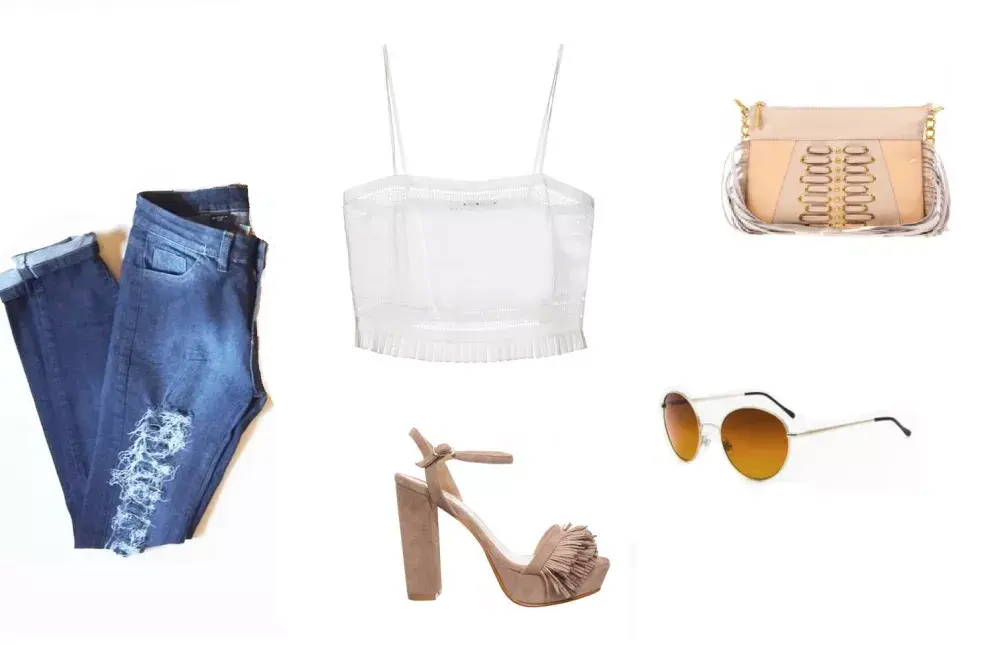 Jean (Paroa, $495) Top (Cher, $998 The Net Boutique) Sandalias (Sofi Martiré, $2590) Anteojos (Absurda) Cartera (Le Loup, $780 Fotter)