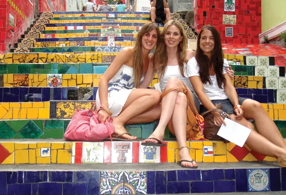 Tere y sus amigas disfrutaron de la playa brasileña