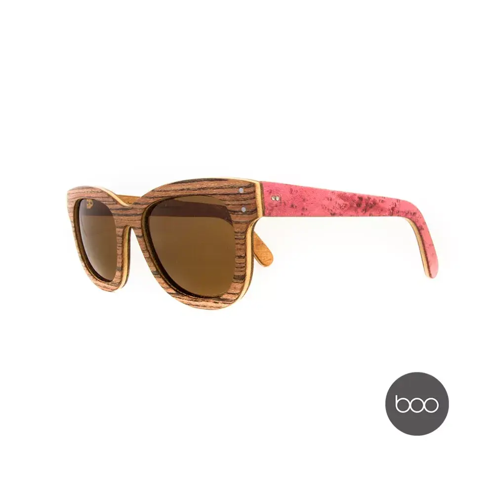 Presentó su primera colección de Anteojos Boo en el MALBA y recibió el sello de "Bueno Diseño"