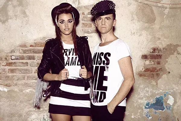 Muy ochentosa, Oriana Sabatini estuvo haciendo la campaña de Muaa!; la firma va a lanzar la línea M! by Mariano Toledo, como parte de la colección otoño-invierno 2012