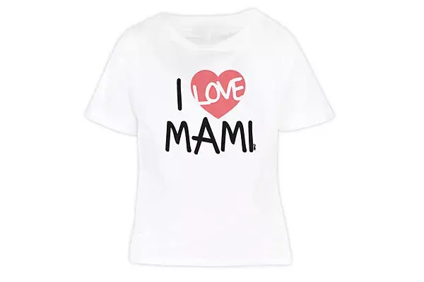 Remera "I love mami", de 47 Street, con la compra superiores a $300 más $20. También te la podés llevar por $50