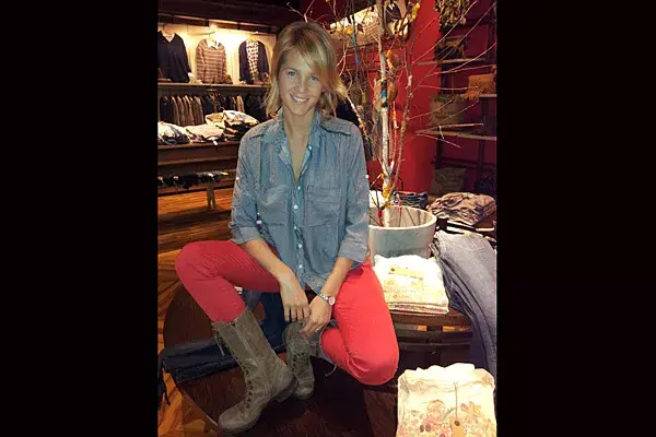 Liz Solari elige borcegos