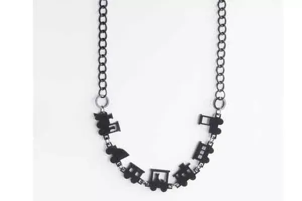 Collar (Chanton Noir, $100)