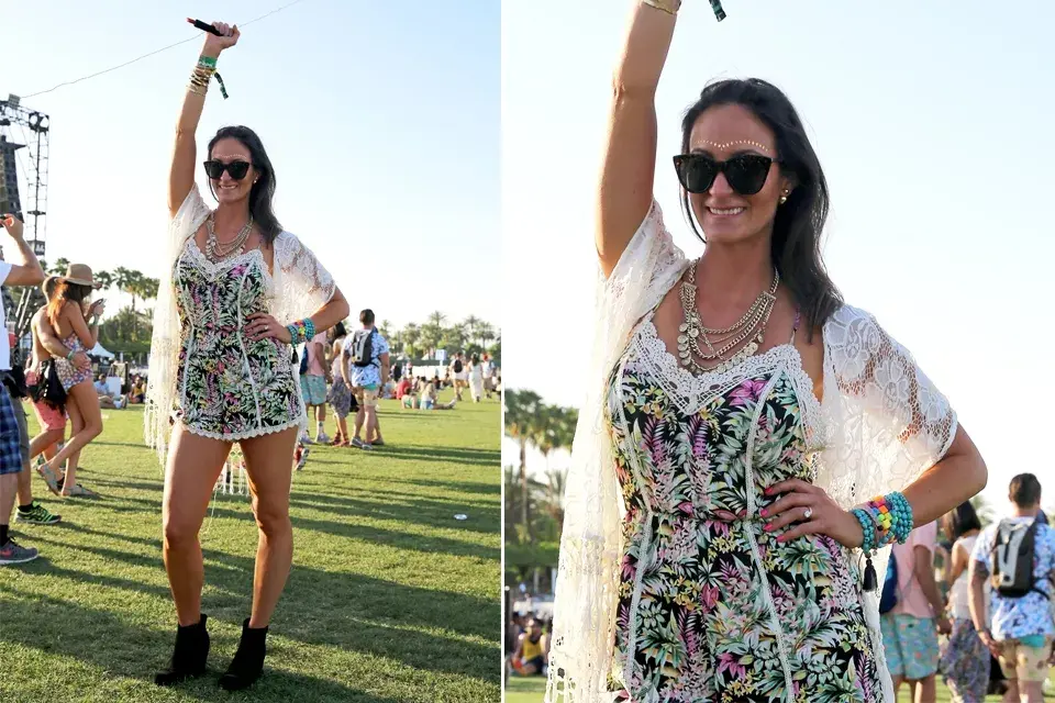 Mono estampado, kimono con flecos, muchos accesorios y tatoos temporales en la cara, un must de la belleza festivalera