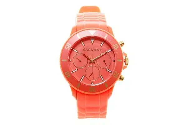 Bien girly, en color salmón (Ricky Sarkany, $795)