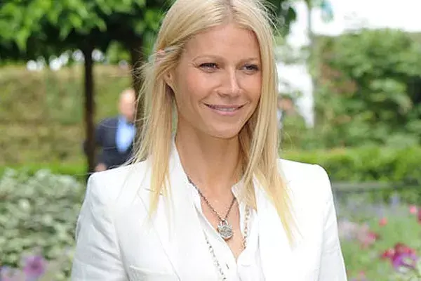 Con un rubio bien natural, Gwyneth Paltrow opta por hacerse algunos reflejos