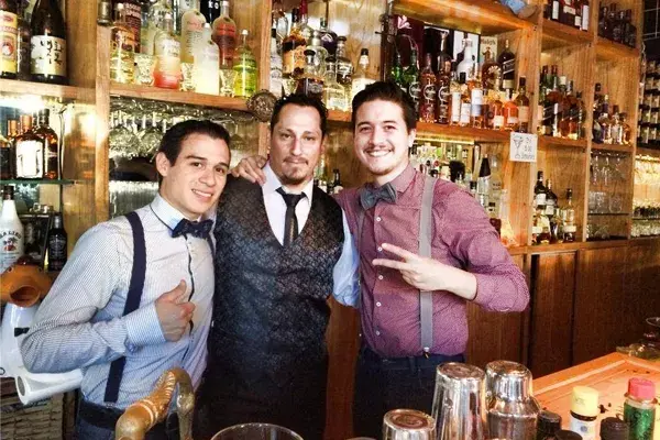 MAD combina hamburguesas gourmet con coctelería de autor