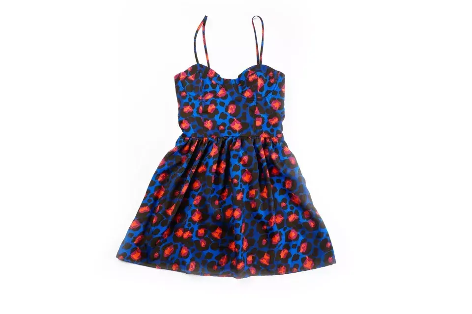 Vestidito estampado con tiritas (Divina Bolivia, consultar precio)