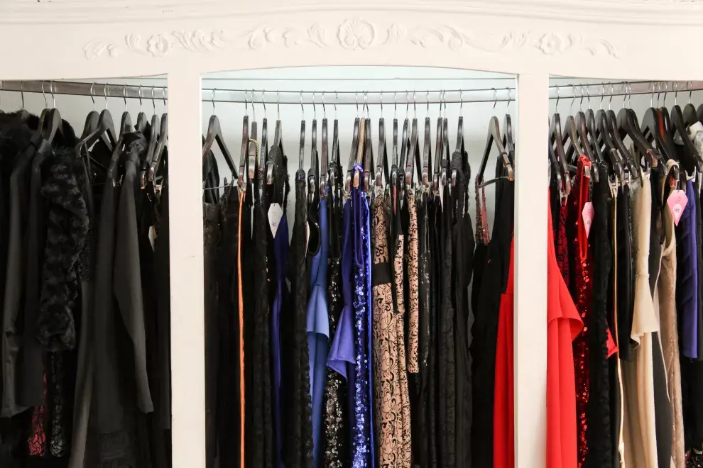 Conseguí vestidos de fiesta y ropa a la última moda