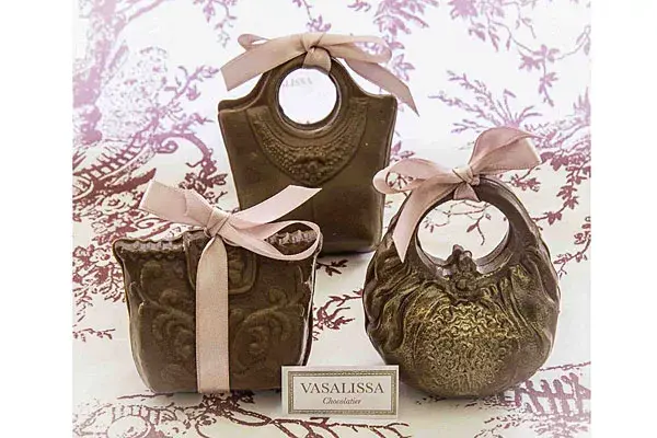 Carteras (Vasalissa Chocolatier,  $36 c/u)