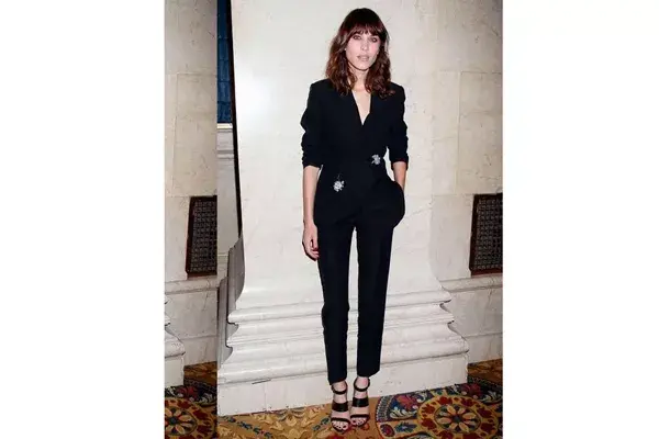 Elegí cuál es el look de Alexa Chung que más te gusta