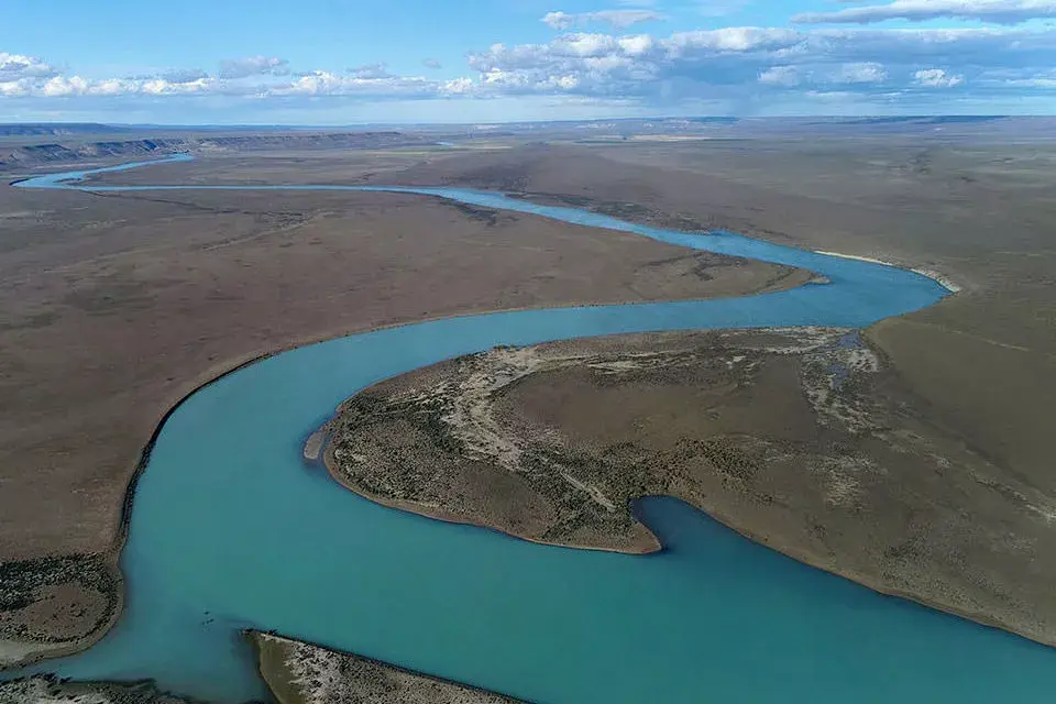 Su recorrido mantiene el equilibrio natural de la biodiversidad de la región.