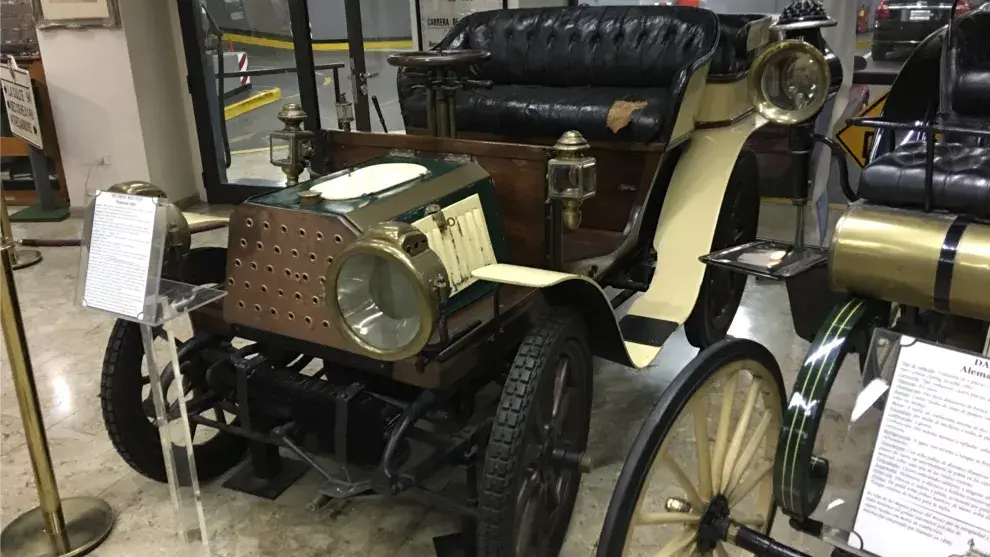 Una sala entera del ACA, sobre Av. del Libertador, dedicada a autos de colección