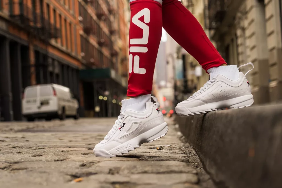Fila presentó sus zapatillas "Disruptor", un revival de los ‘90 que se caracteriza por su forma y que, en Europa y Estados Unidos, es furor dentro de la tendencia athleisure