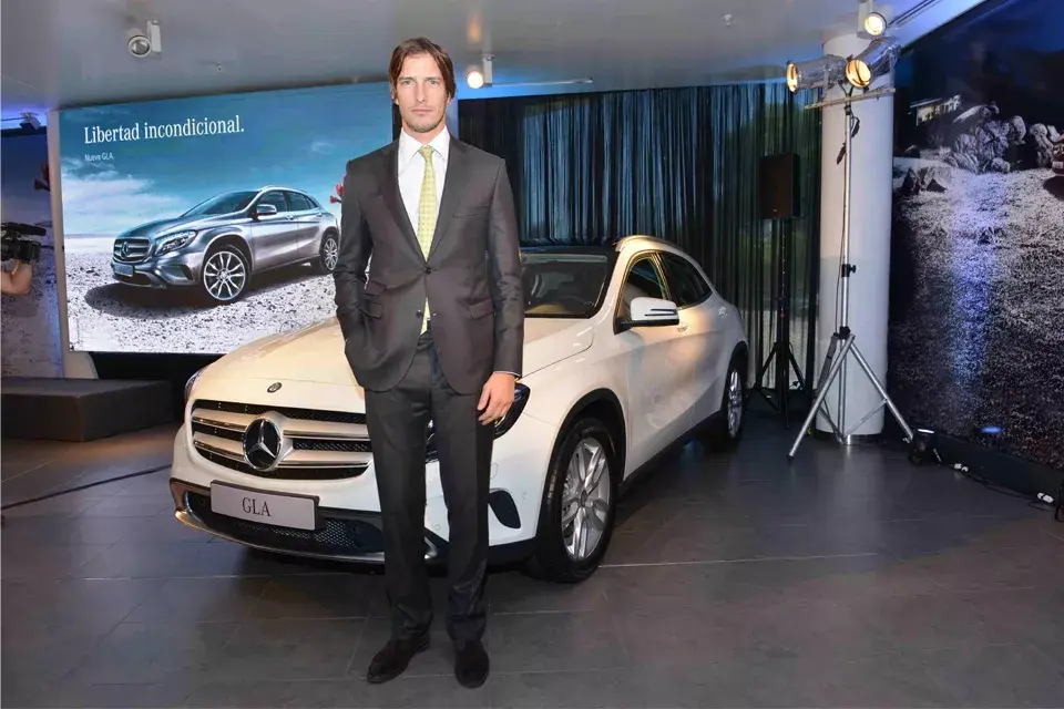 Otro que pasó por el evento fue Iván de Pineda, siempre impecable