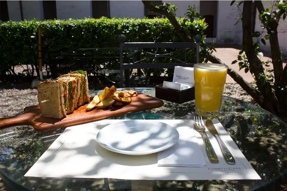 ¡Qué lindo comer al solcito con estos días!