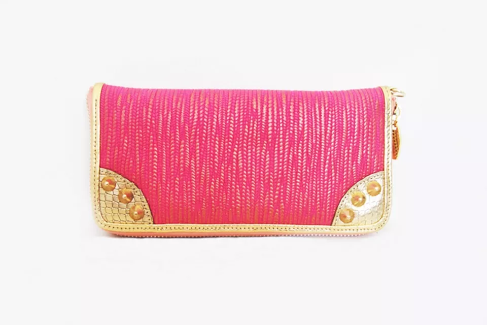 Billetera rosa con dorado (Babilonia, $580)