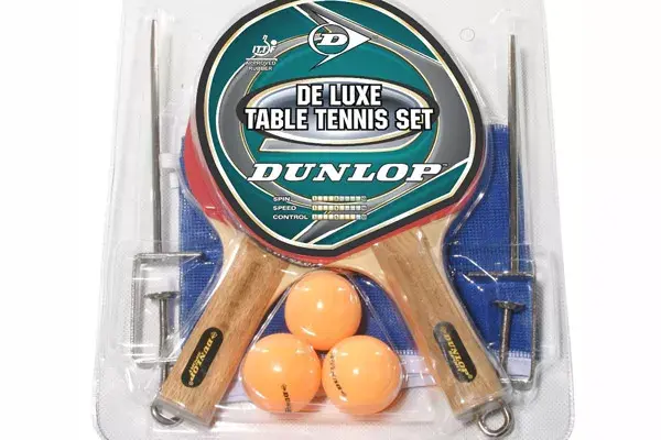 ¿Un padre amante del ping-pong? Dunlop propone un set de paletas a $117