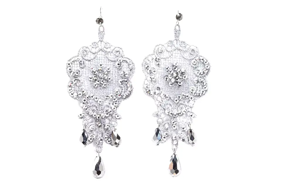 Aros (Luna Garzón, $490)