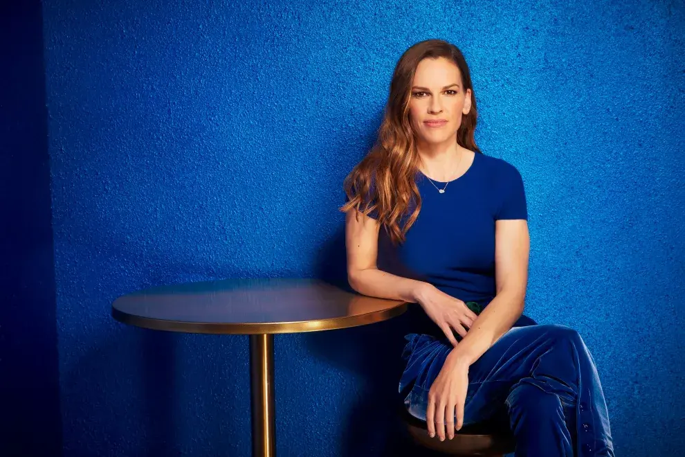 Hilary Swank da vida a Gail Getty en "Trust"