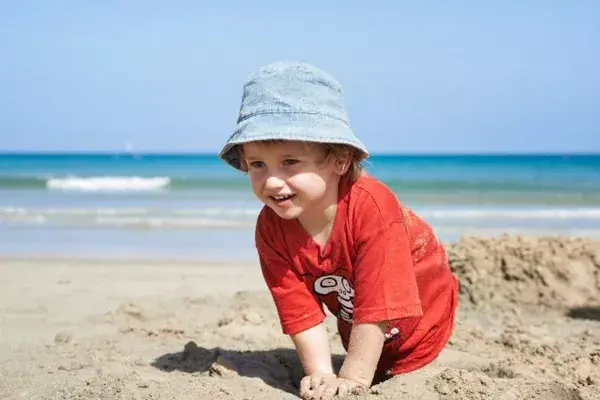 Las fotos de cuando eras niño son para compartir con los que más te conocen