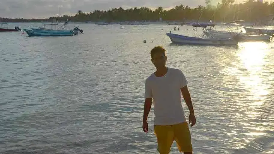 Viajar mucho, trabajar de ratos