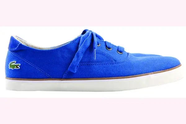 De lona con cuela combinada (Lacoste, $415)
