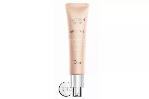 Diorskin Nude BB Creme con un complejo antioxidante ($335, Dior)