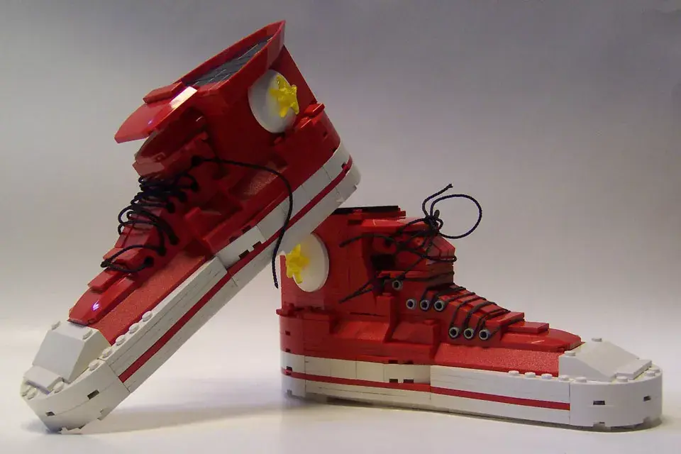 Deben ser las zapatillas más incómodas del mundo, pero ¿no son originales?