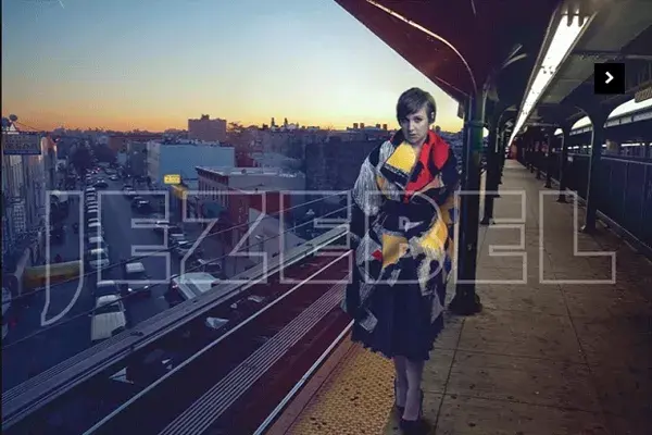 Esta es una de las imágenes sin retocar que publicó el sitio Jezebel