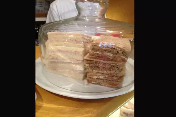 Su especialidad: las distintas variedades de café y los frappé