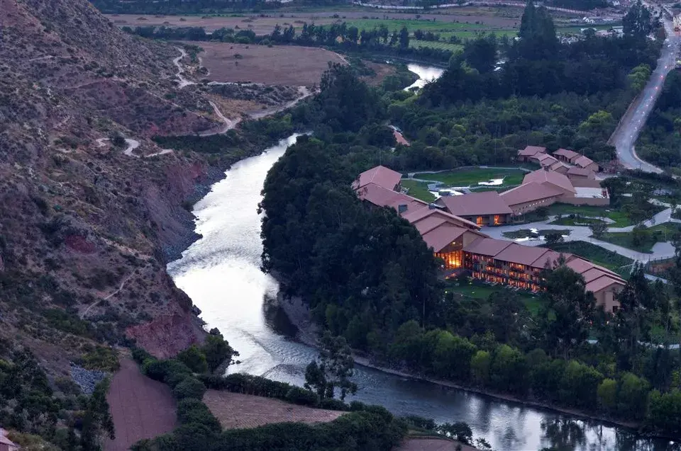 El hotel Tambo del Inka junto al río Urubamba