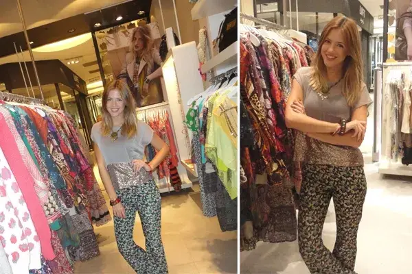 Stephanie Demner estuvo en India Style y se probó de todo. Acá la vemos súper trendy con pantalones oxford estampados, remera de pailletes y accesorios varios para completar el outfit