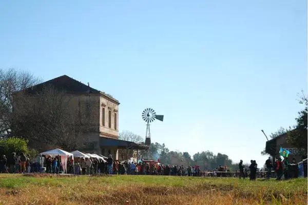 A poco más de 67 kilómetros de la Ciudad de Buenos Aires, en Luján, se encuentra este pintoresco polo gastronómico