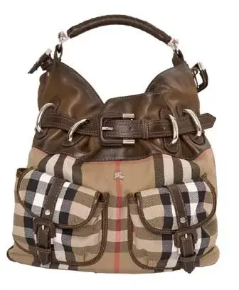 <B>Medium</B> | Bolso escocés (Burberry´s).