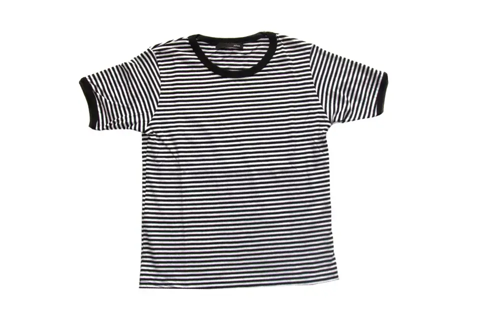 Remera mil rayas (Julien, $242)