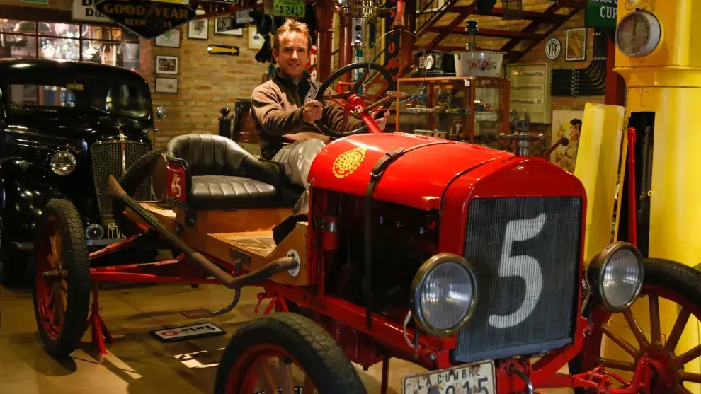 Lisandro Benzi, fundador del Museo de Motos y Bicicletas de La Cumbre