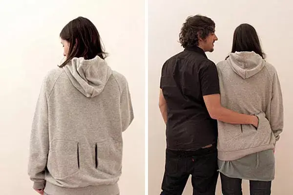 Un buzo con bolsillos en un lugar estratégico para que abrazar sea más cómodo