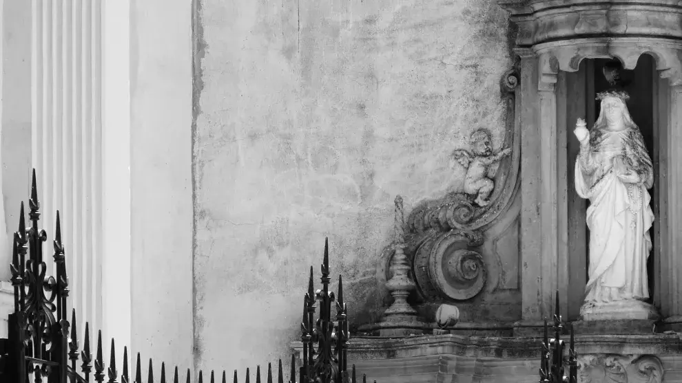 Detalle del Monasterio Santa Catalina de Siena, a 50 metros de la Catedral