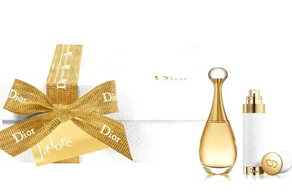 Cofre J''''adore EDP 50ml + Perfumero recargable (Dior, $725)