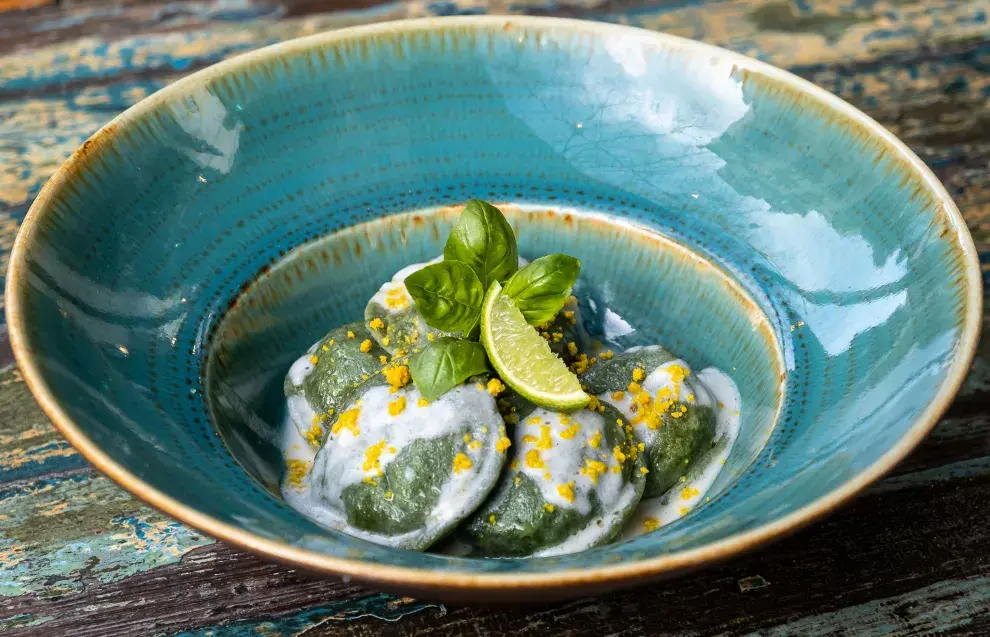 Ravioles con espirulina. Foto gentileza de Hierbabuena